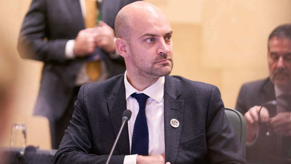 Liveblog USA unter Trump: Frankreich: US-Militäroperationen in der Karibik völkerrechtswidrig Liveblog USA unter Trump: Frankreich: US-Militäroperationen in der Karibik völkerrechtswidrig