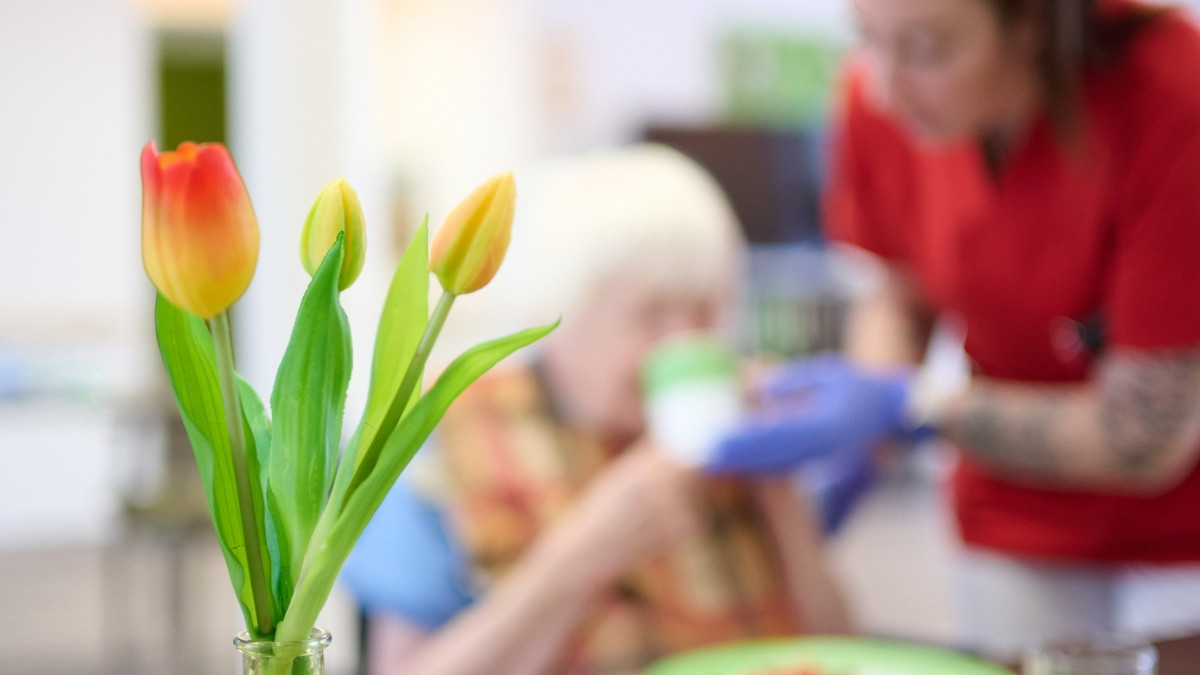 Fast 1800 Euro Differenz: Kosten für Pflegeheime regional sehr unterschiedlich Fast 1800 Euro Differenz: Kosten für Pflegeheime regional sehr unterschiedlich