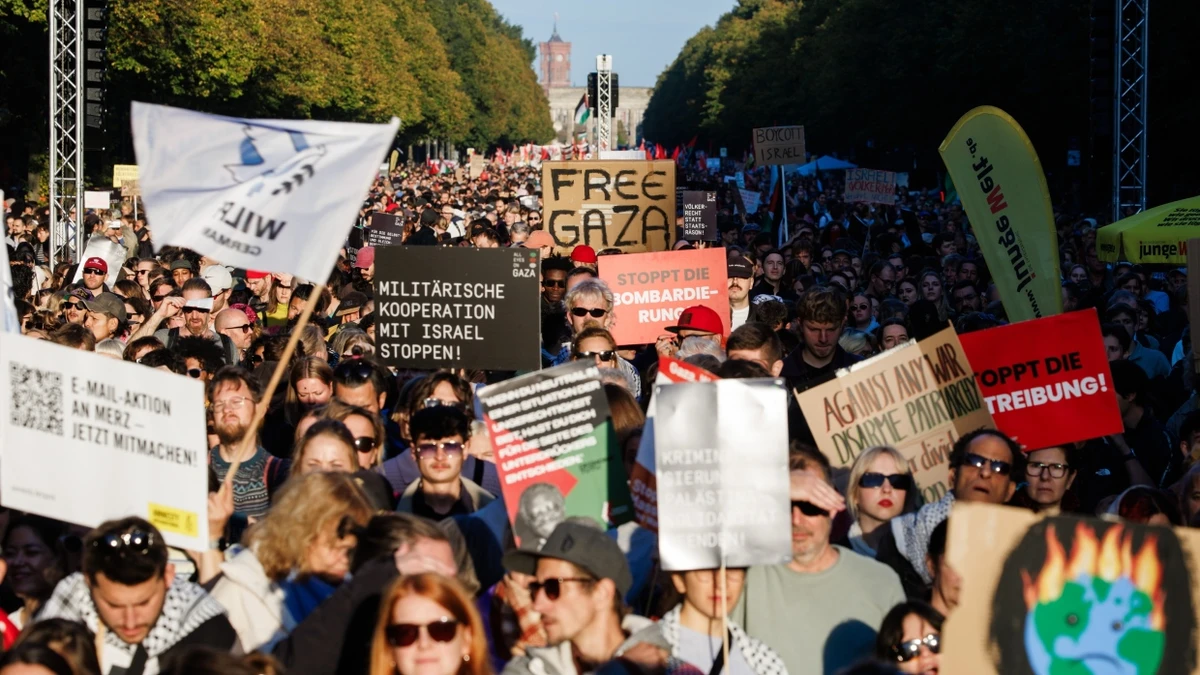 Gaza-Demo in Berlin: Immer wieder sprechen sie von Verantwortung