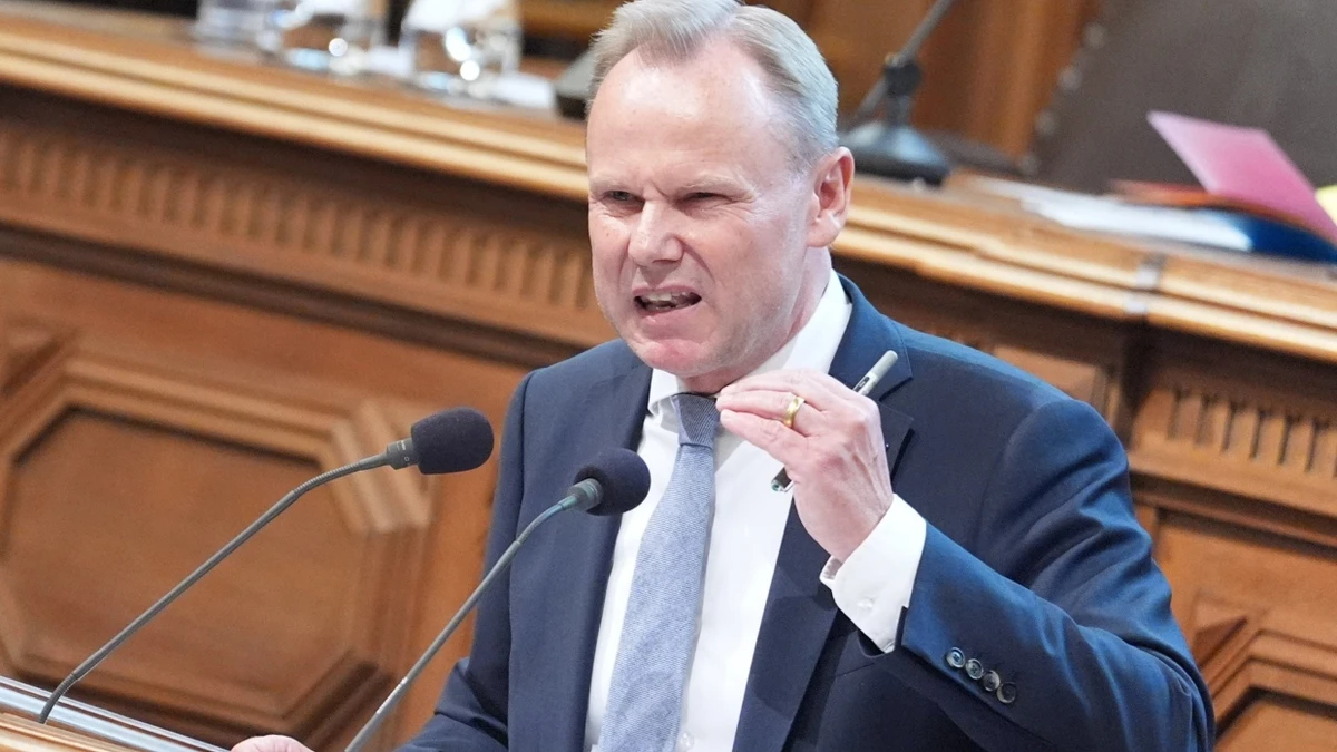 Neutralitätsgebot: Verfassungsgericht weist AfD-Klage gegen Innensenator ab