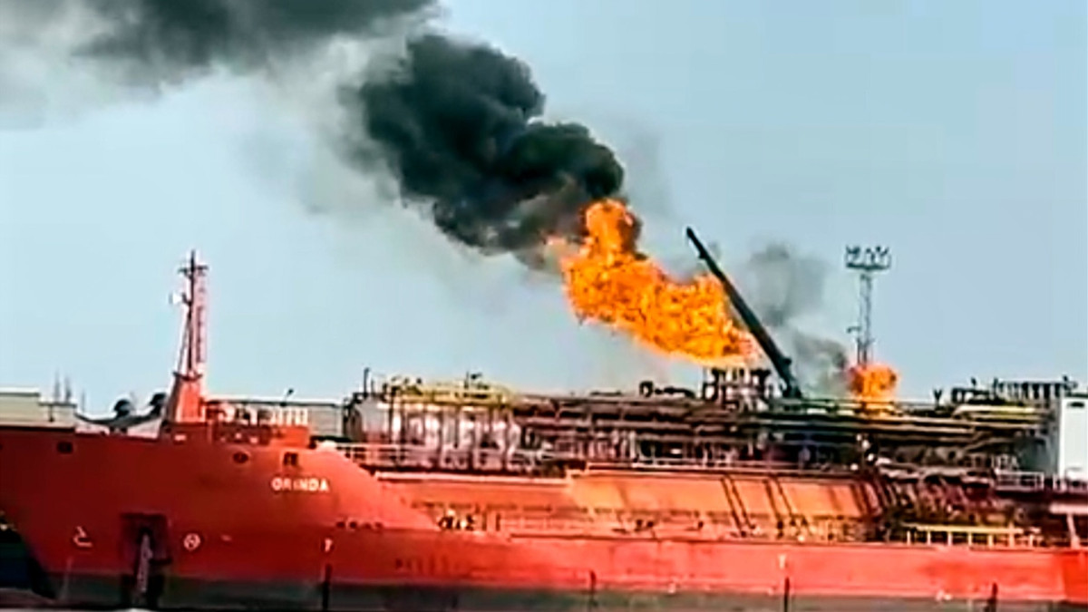 Krieg in der Ukraine: Russischer Angriff trifft türkischen Flüssiggas-Tanker Krieg in der Ukraine: Russischer Angriff trifft türkischen Flüssiggas-Tanker