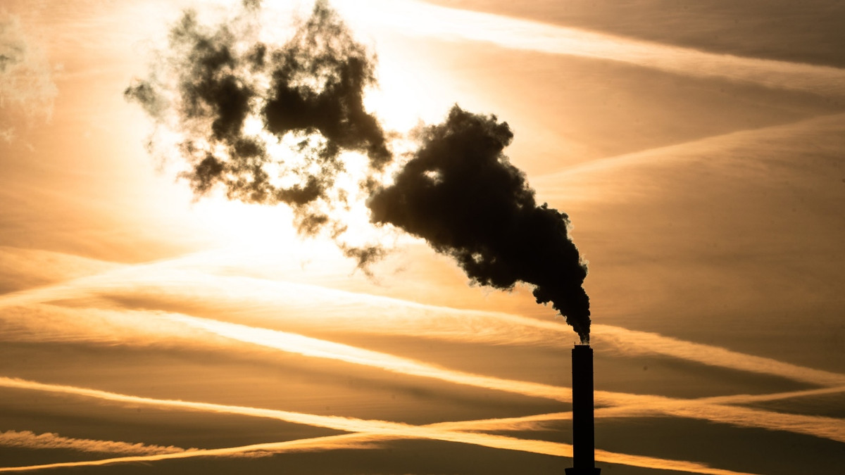 Die Oxfam-Autoren gehen davon aus, dass die CO2-Emissionen mit dem Einkommen steigen. - dpa