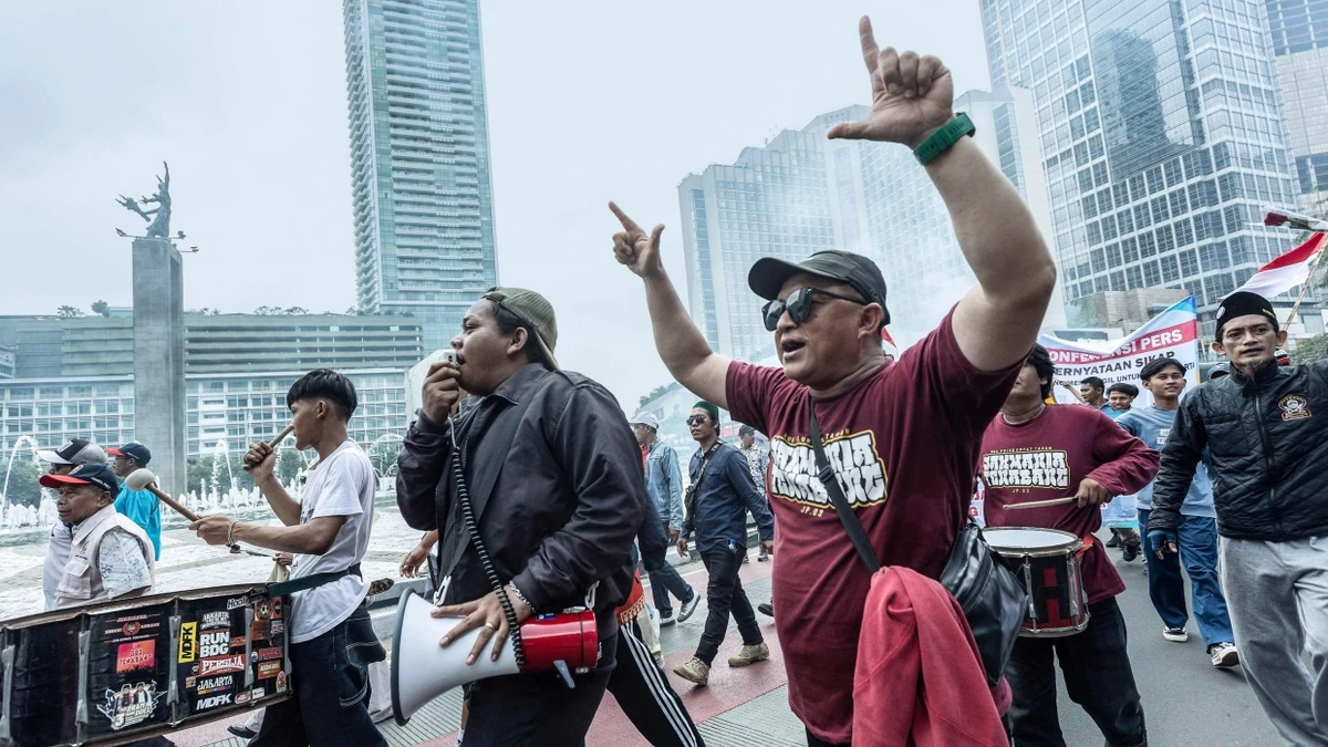 Aufruhr in Indonesien: Es riecht nach Revolution