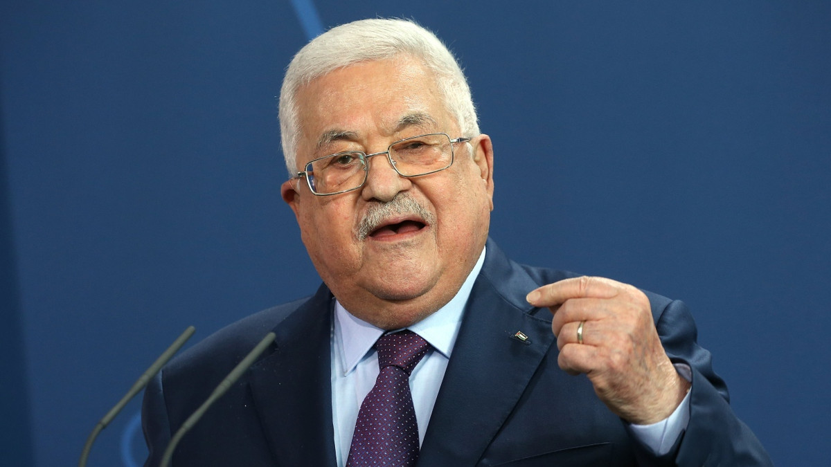 Krieg in Nahost: Palästinenserpräsident Abbas regelt Nachfolge