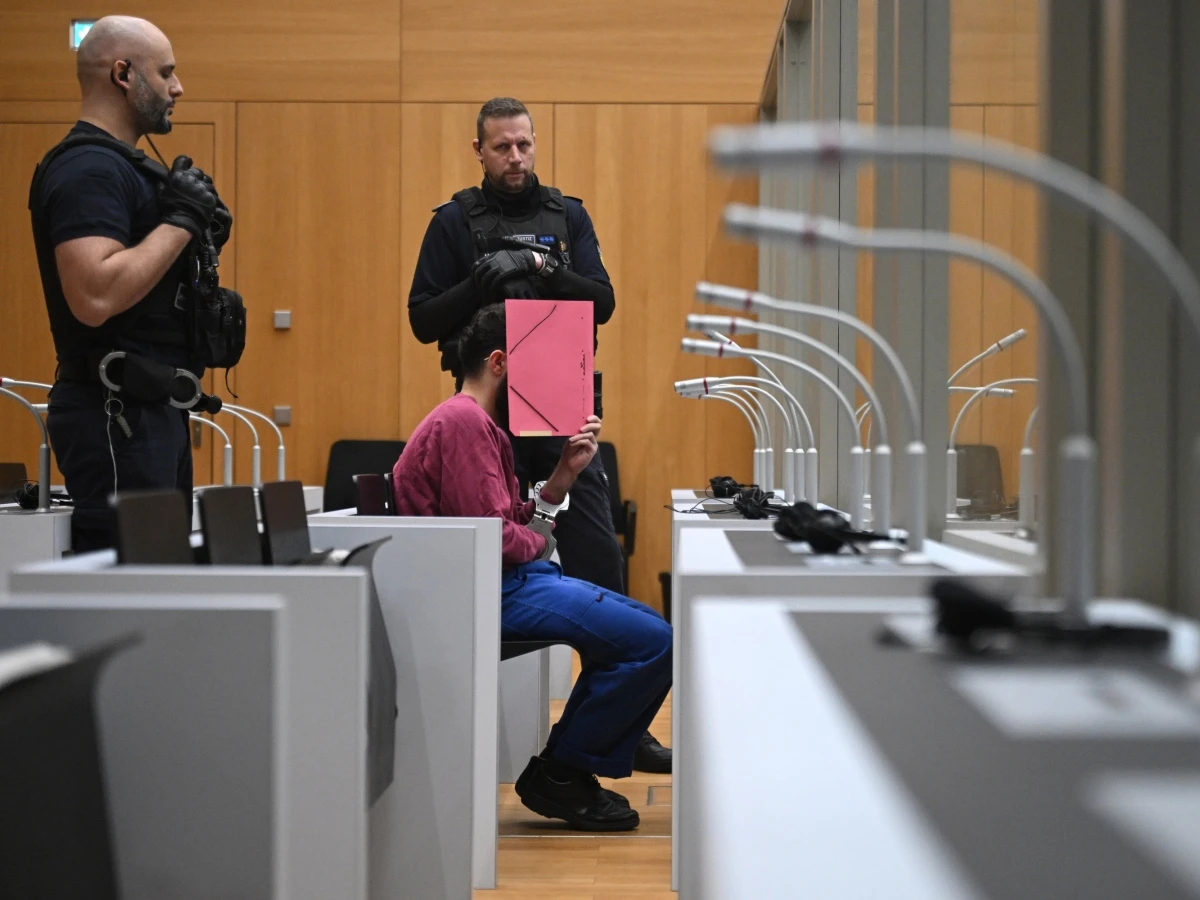 Anklage fordert lebenslange Haft für Mannheimer Messertäter | FAZ