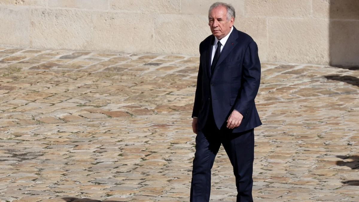 Regierung in Paris: Chronik eines angekündigten Sturzes