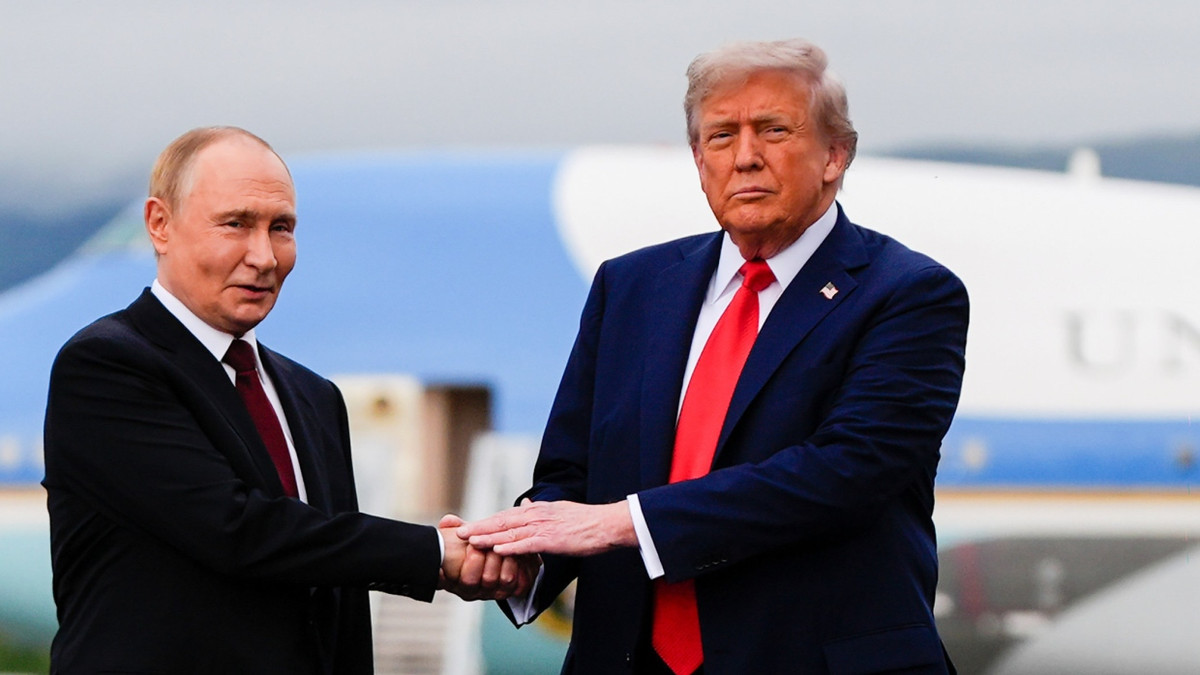 Trump und Putin bei ihrem letzten Treffen in Anchorage, Alaska. - dpa