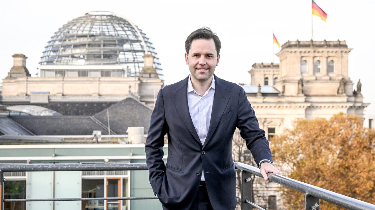 Johannes Winkel: Der unbequeme JU-Vorsitzende Johannes Winkel: Der unbequeme JU-Vorsitzende