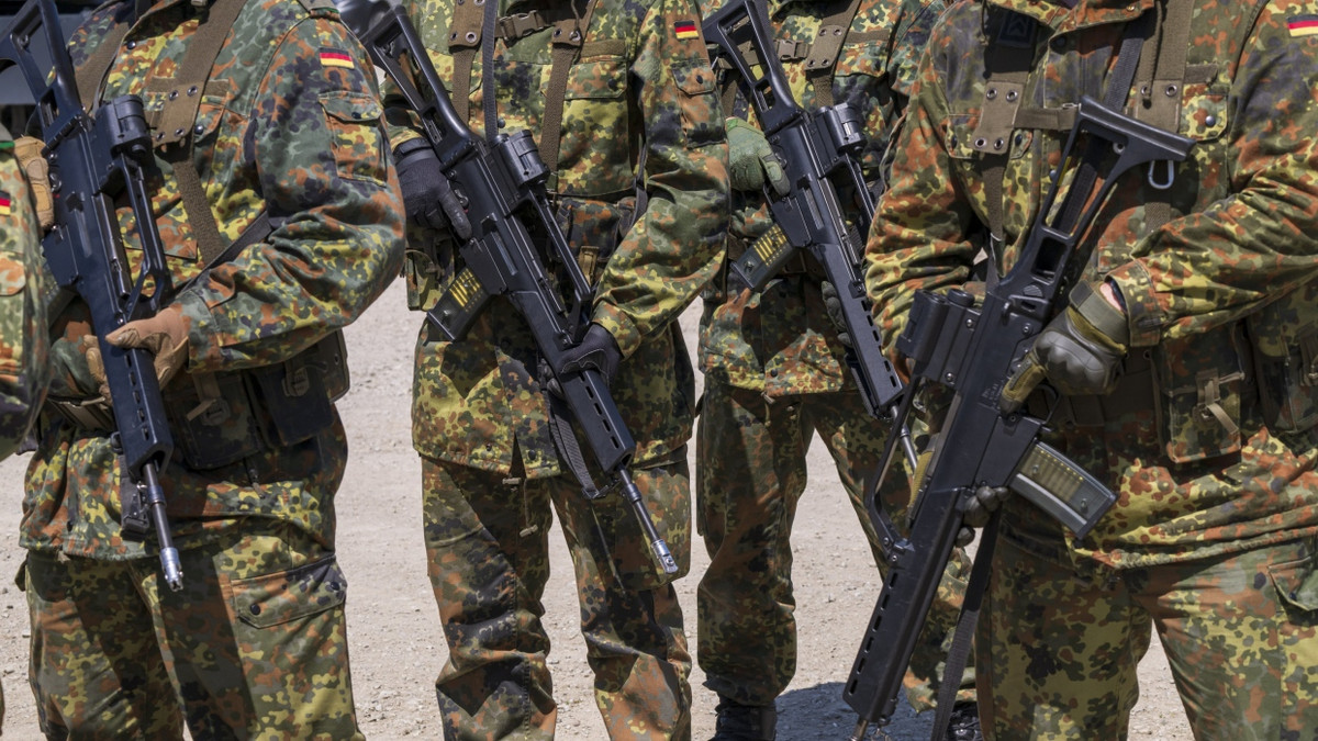 Einspruch Exklusiv: Das Grundgesetz verlangt eine Wehrpflicht Einspruch Exklusiv: Das Grundgesetz verlangt eine Wehrpflicht