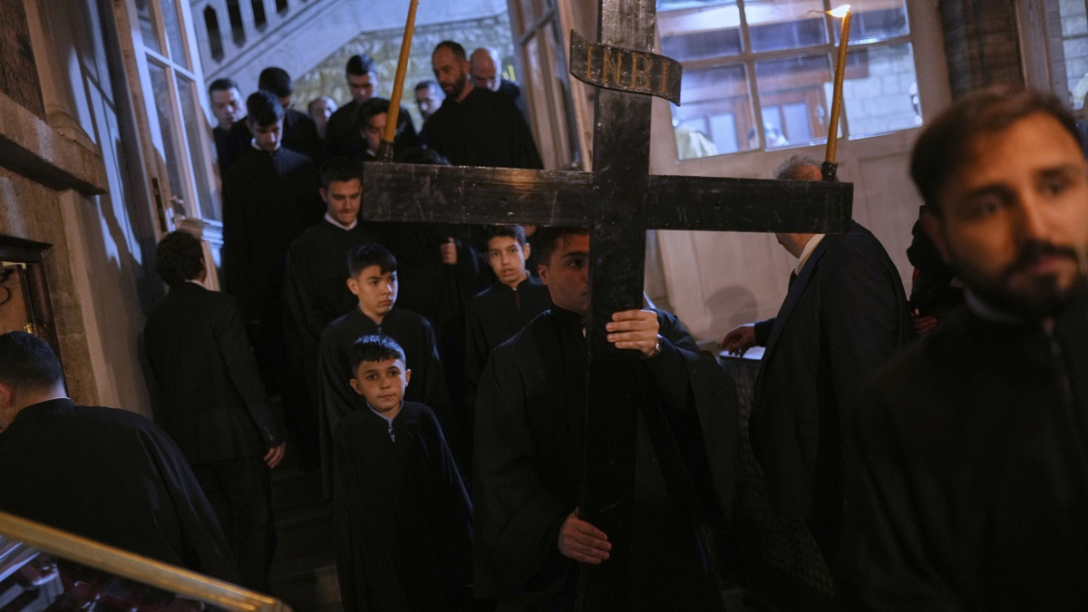 Religionswechsel: Warum immer mehr junge Türken Christen werden wollen