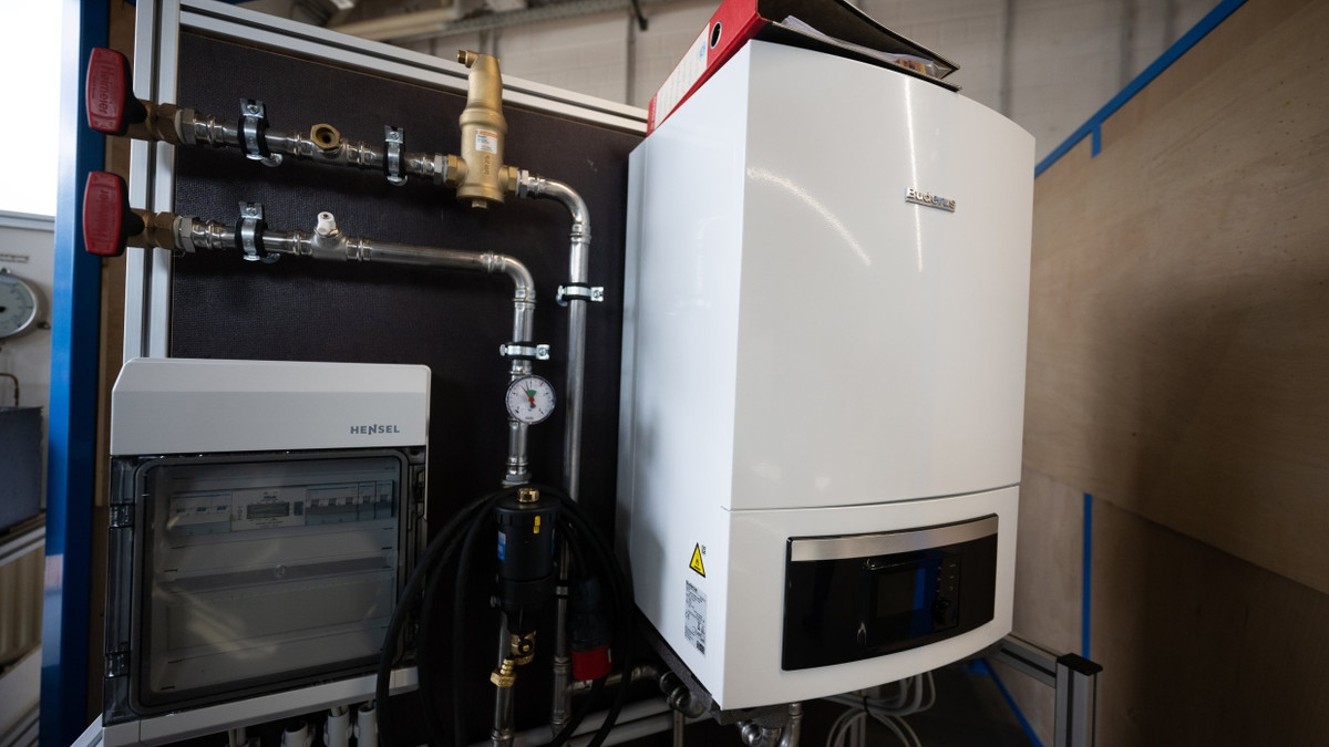 Liveblog Bundespolitik: Abschaffen oder beibehalten: Union streitet über Heizungsgesetz Liveblog Bundespolitik: Abschaffen oder beibehalten: Union streitet über Heizungsgesetz