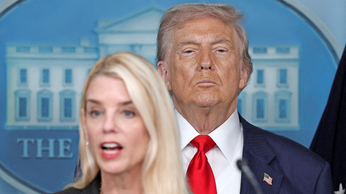 Anklagen gegen Kritiker: Wie Trump die Justiz für seinen Rachefeldzug nutzt Anklagen gegen Kritiker: Wie Trump die Justiz für seinen Rachefeldzug nutzt