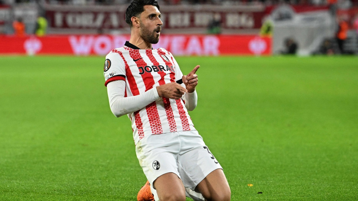 Perfekter Freistoß und auch am 1:0 beteiligt: Vincenzo Grifo. - AFP