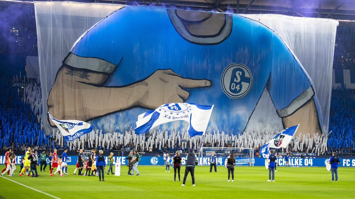 Verschuldete Clubs: So will Schalke seine Schulden mit einer Anleihe in den Griff bekommen