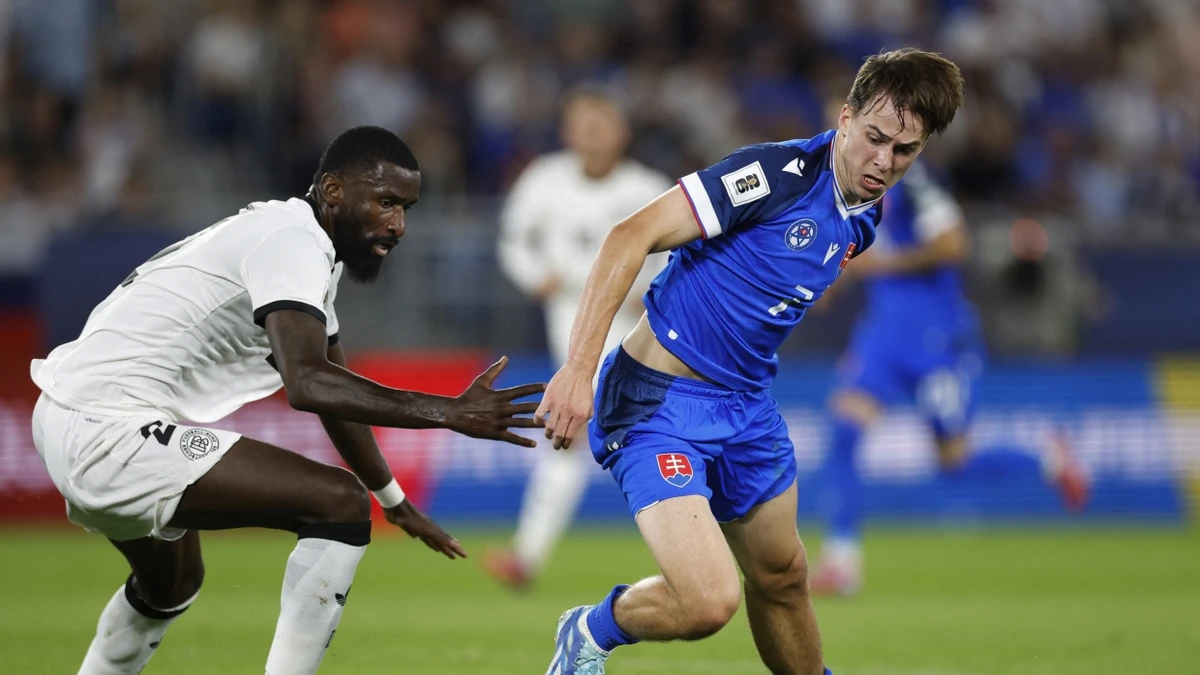 Nationalspieler Antonio Rüdiger (l.) wird massiv beleidigt: ein schlechtes Spiel rechtfertig keinen Rassismus - Reuters
