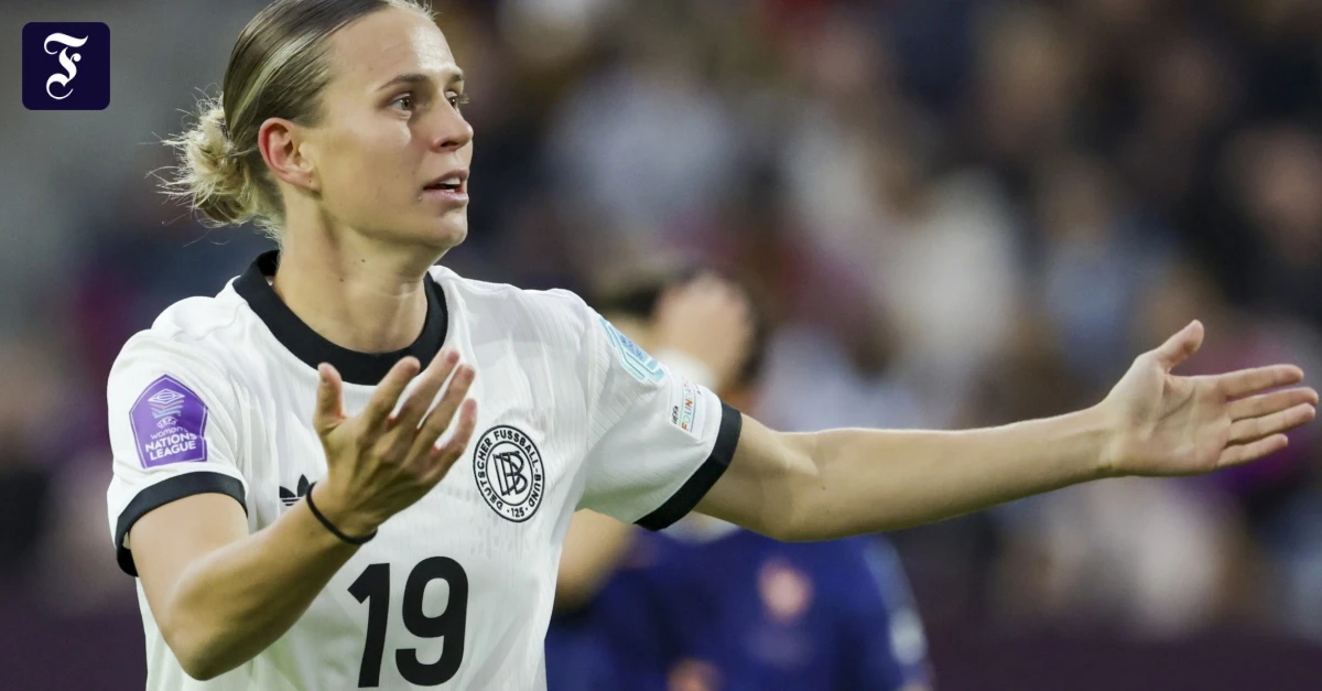 DFB-Spielerin im Fragebogen: Welche Fußballregeln würden Sie ändern, Frau Bühl?