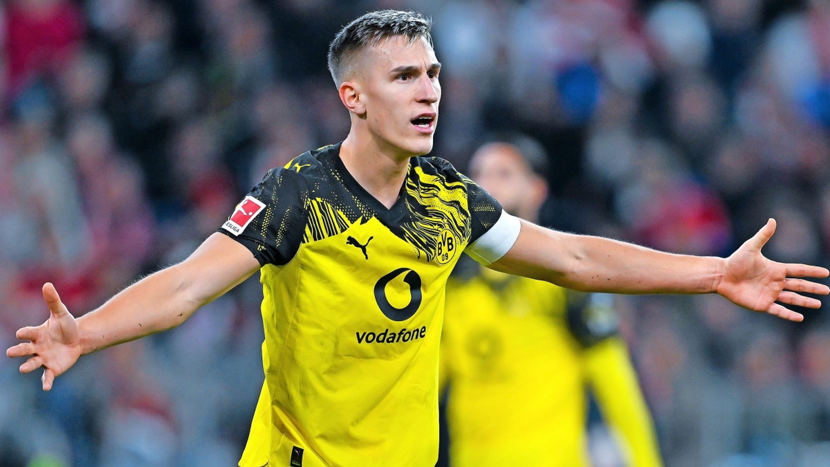1:2 verloren: Nico Schlotterbeck und Borussia Dortmund in der Bundesliga gegen den FC Bayern München - dpa
