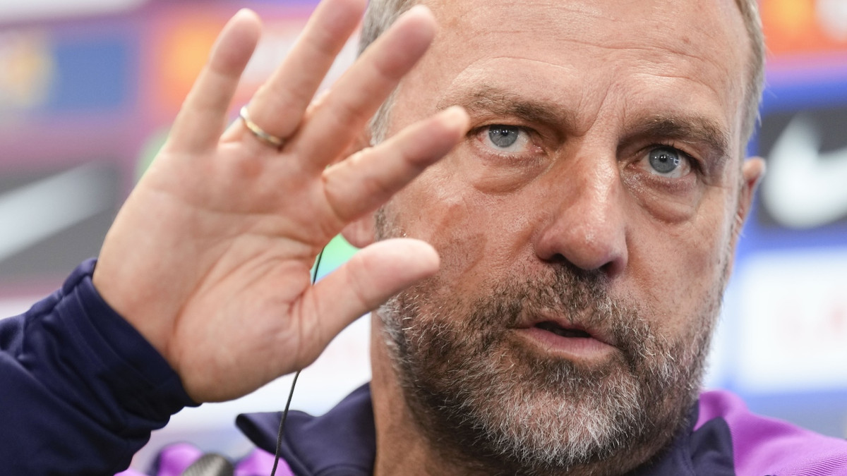 „Sorry für die Wortwahl, aber das ist totaler 'Bullshit'“: Barcelonas Trainer Hansi Flick - EPA