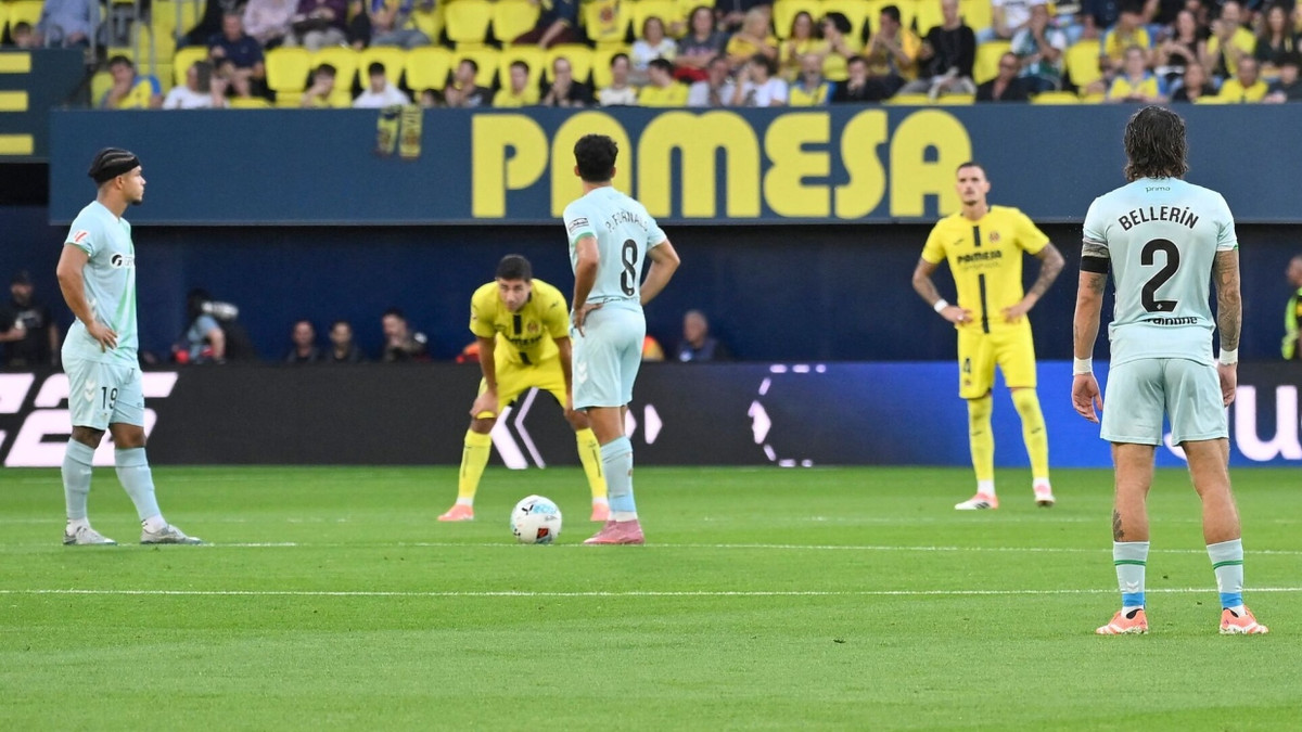 Auch die Spieler von Villarreal und Real Betis protestierten gegen den USA-Plan. - AFP