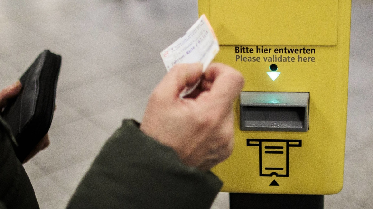 Bus und Bahn: ÖPNV-Tickets werden im neuen Jahr vielerorts teurer