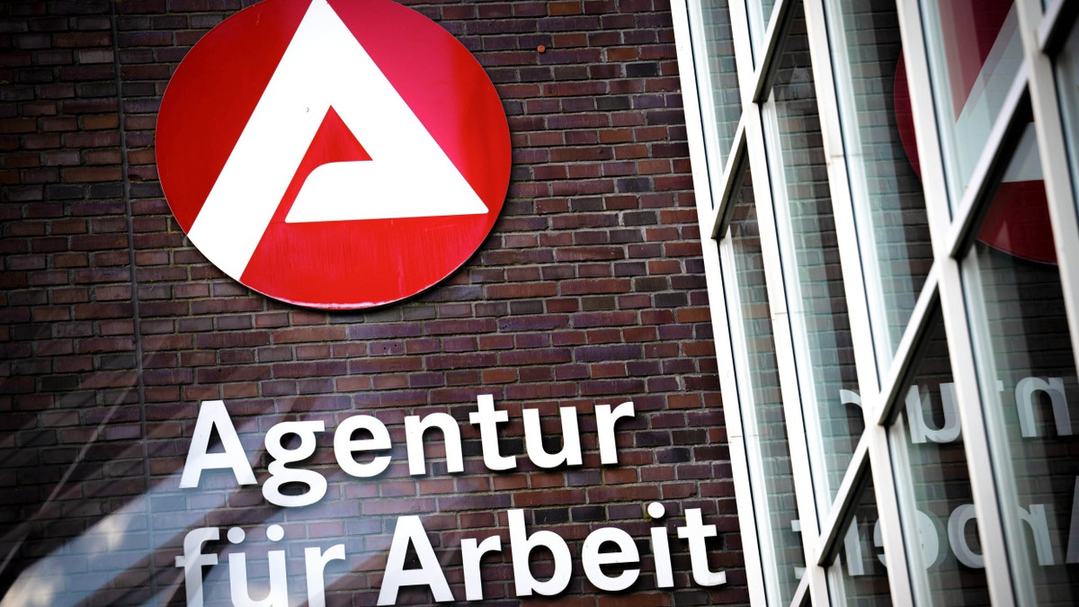 Schlechte Konjunktur: Arbeitsagentur braucht auch 2026 Milliarden-Kredit