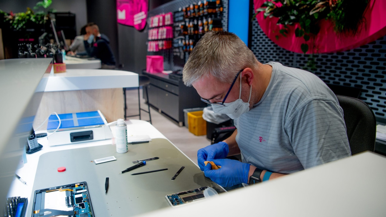Gerne, hier ist ein ausführlicher Artikel über "Handy Reparatur Frankfurt Höchst" mit ca. 1200 Wörtern in deutscher Sprache.