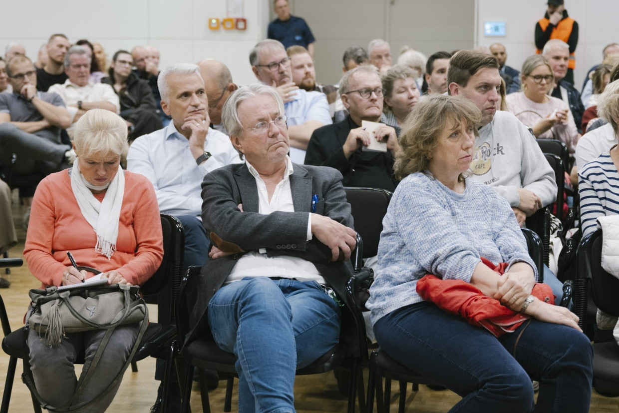 Der Wähler in Hagen hat die Wahl: Die Bürger verfolgen gebannt den Dialog