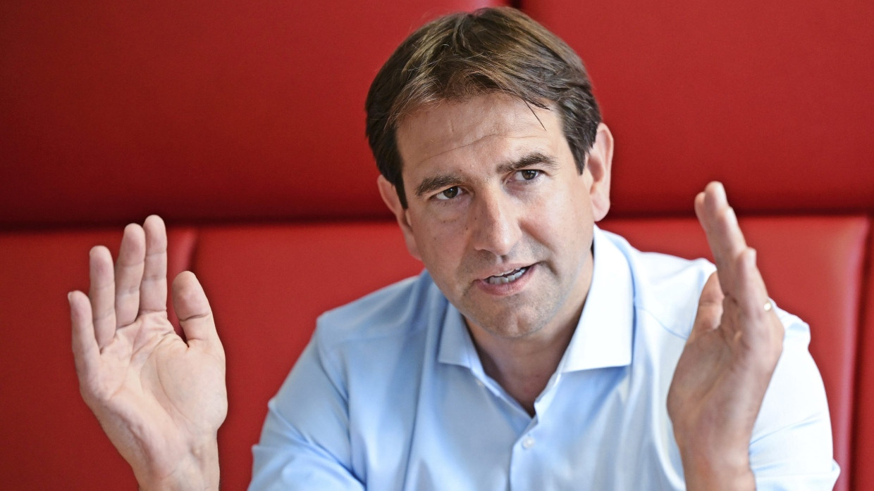 Andreas Jung, Vizefraktionschef der Union und stellvertretender Vorsitzender der CDU, aufgenommen bei einem Gespräch mit der dpa.