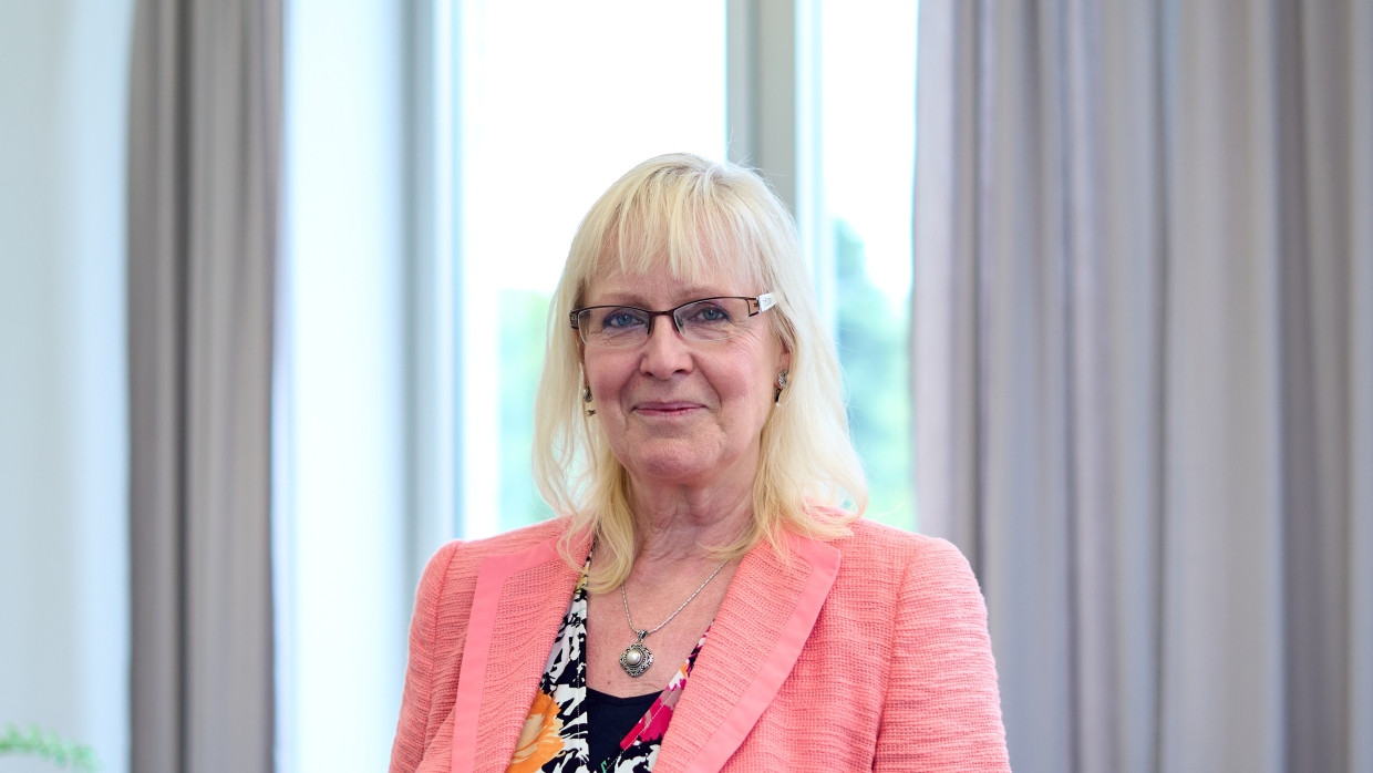 Susanne Schröter em seu escritório na Universidade Goethe em Frankfurt.