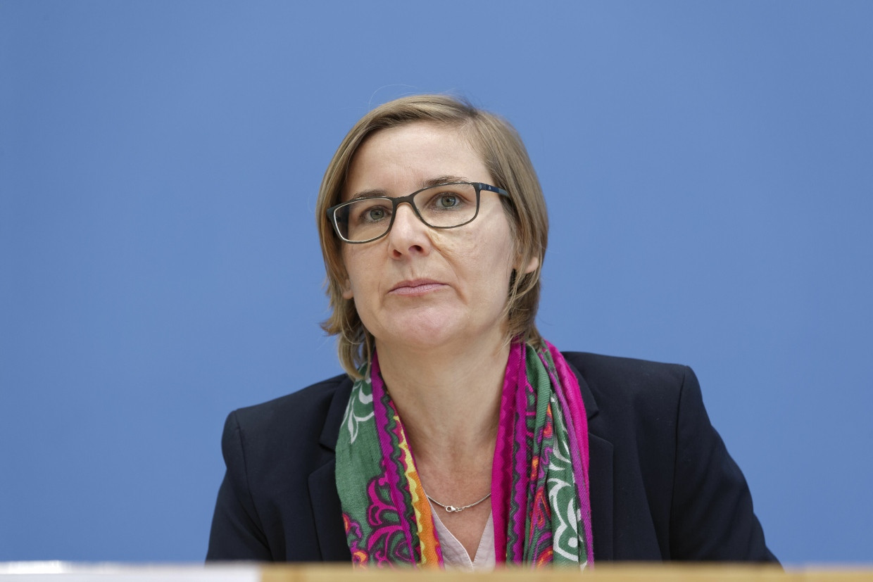 Sabine Hess