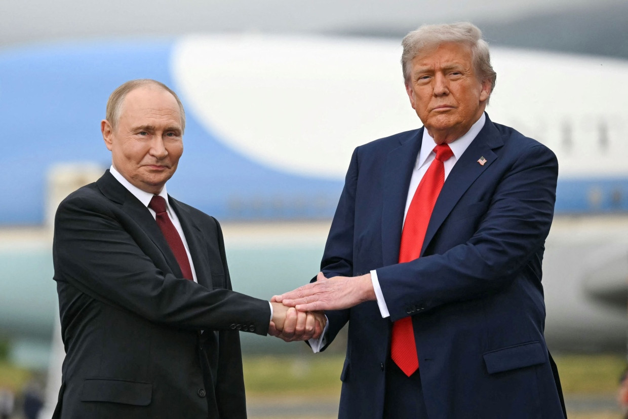 US-Präsident Donald Trump und Russlands Präsident Wladimir Putin am 15. August 2025 in Anchorage, Alaska.