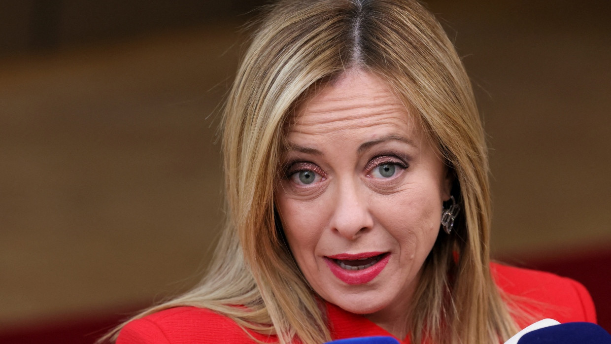 Giorgia Meloni weist Vorwürfe nach Schiffsunglück in Italien zurück | FAZ