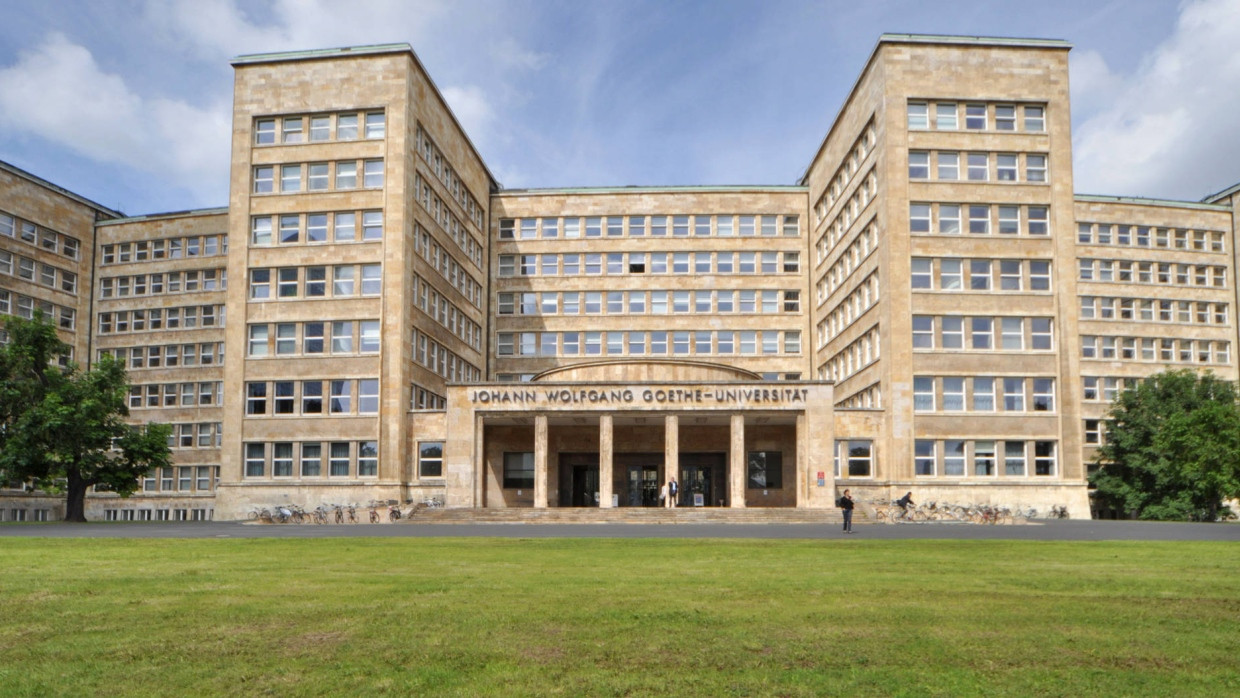 Neue Adresse: Der Grüneburgplatz vor dem IG-Farben-Haus wird nach dem KZ-Überlebenden Norbert Wollheim benannt.