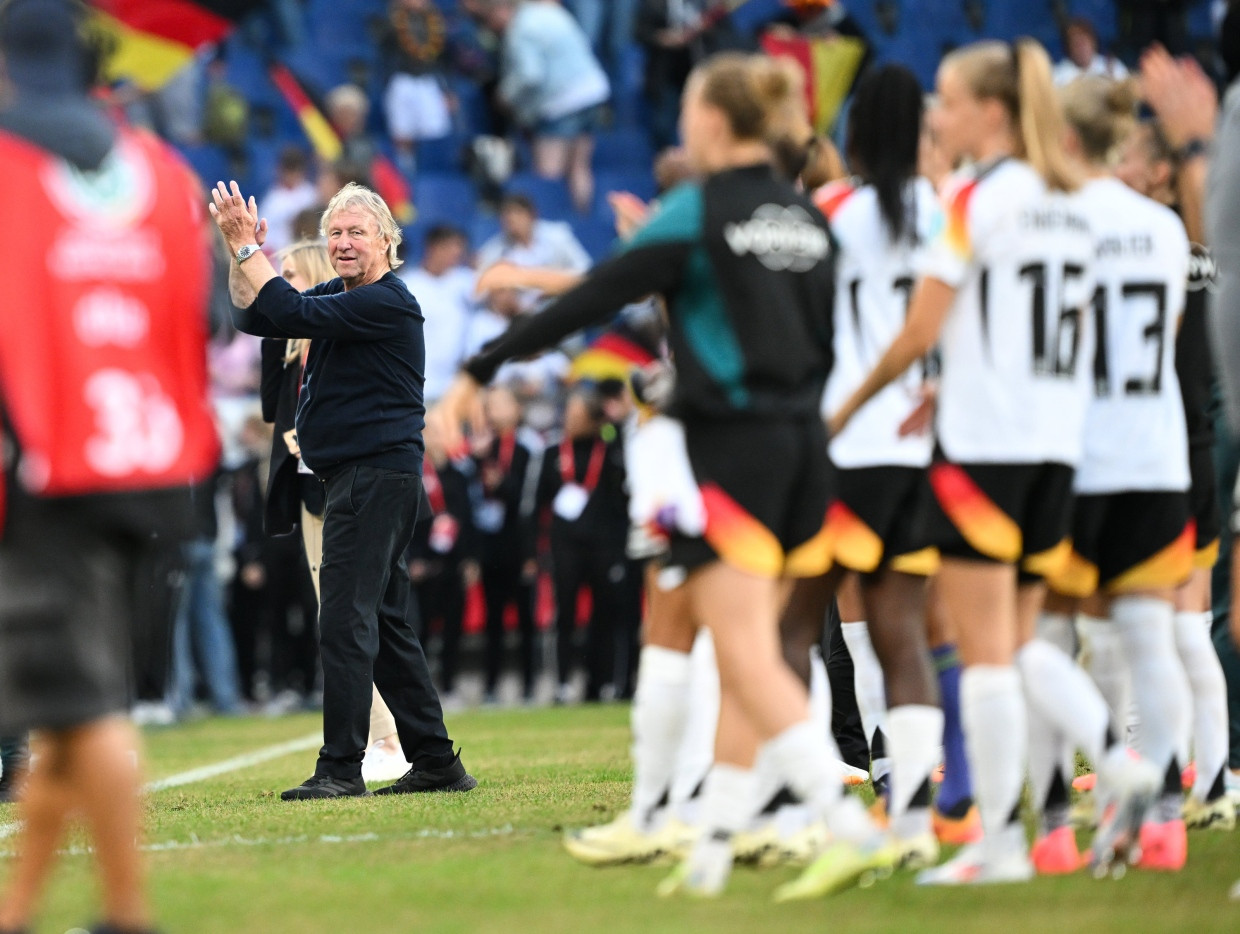 Trainierte auch die deutsche Fußball-Nationalmannschaft der Frauen: Horst Hrubesch