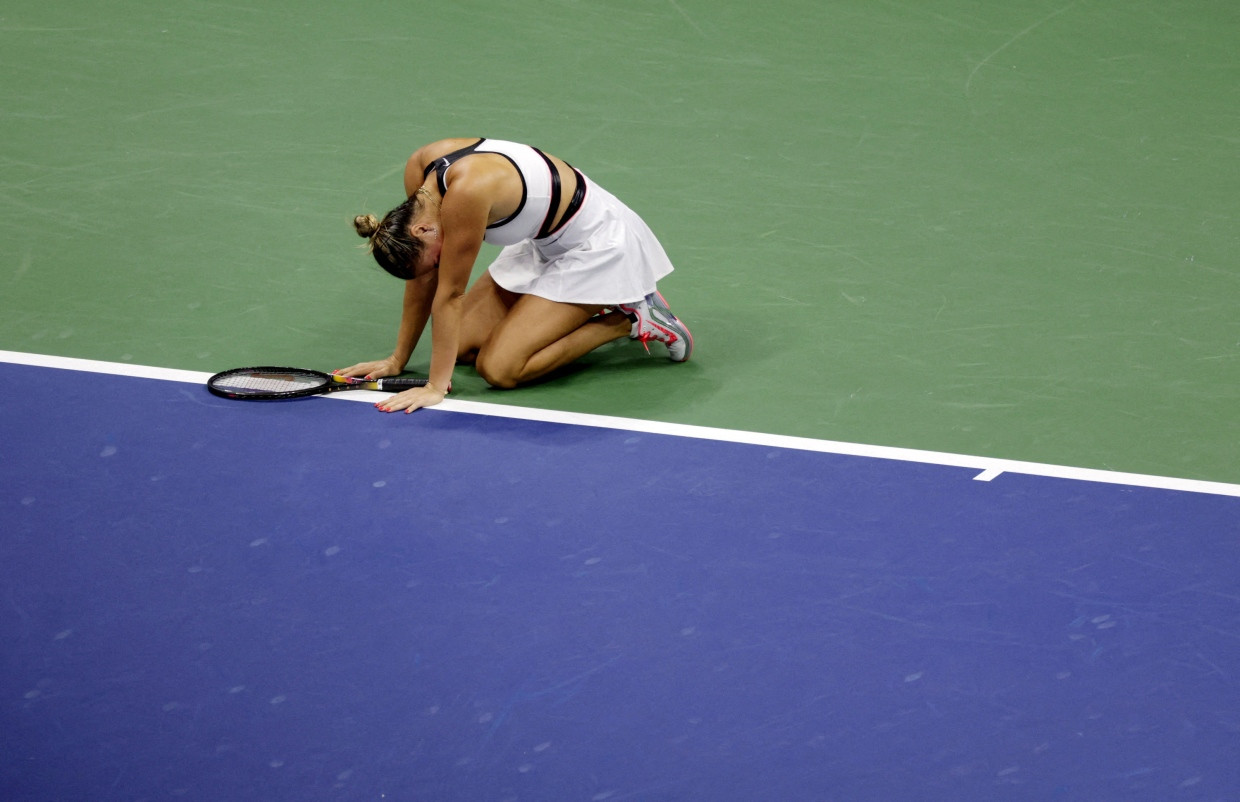 Aryna Sabalenka feiert ihren vierten Grand-Slam-Erfolg.