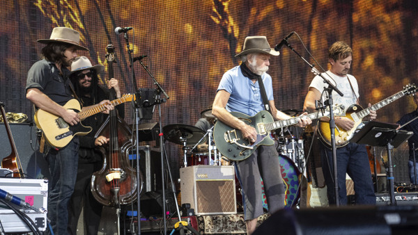 Lukas Nelson, Don Was, Bob Weir und Sturgill Simpson (von links) auf dem Farm Aid Music Festival in Noblesville, Indiana, im vergangenen Sommer.